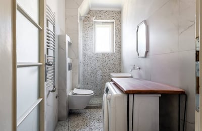 Rental of a bright 3-room apartment, 99 m², city center, Belgrade, Serbia